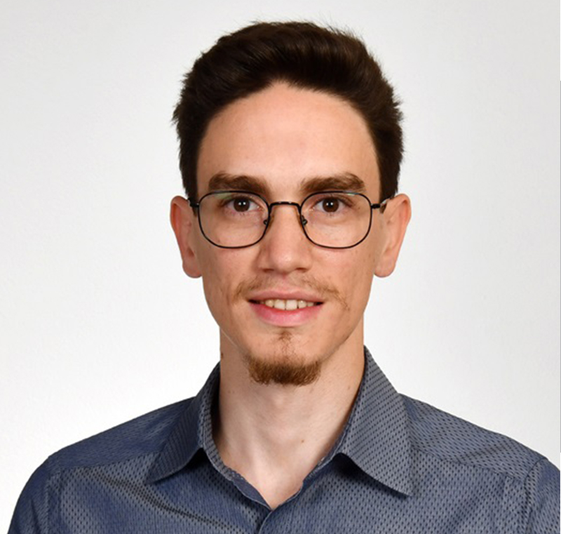 Kurucu Ortak / İç Mimar